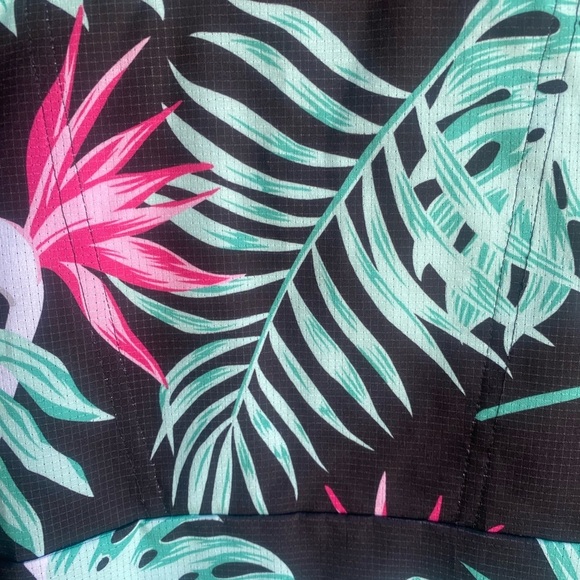 Puma  Shirt Women Sportswear Fit Short Sleeve Outdoor Camp Shirt, Multicolor - Picture 6 of 8